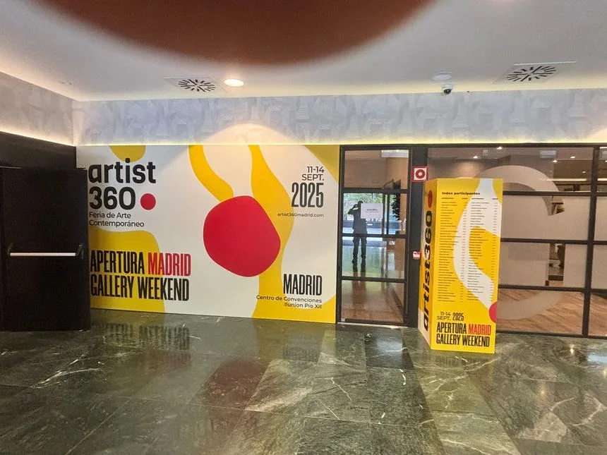 Paneles y señalética para la feria de arte Artist 360.