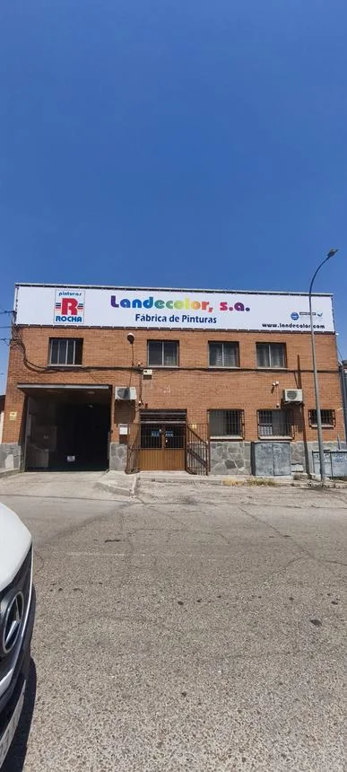 Rotulación de fachada para las oficinas de Leadmecca.